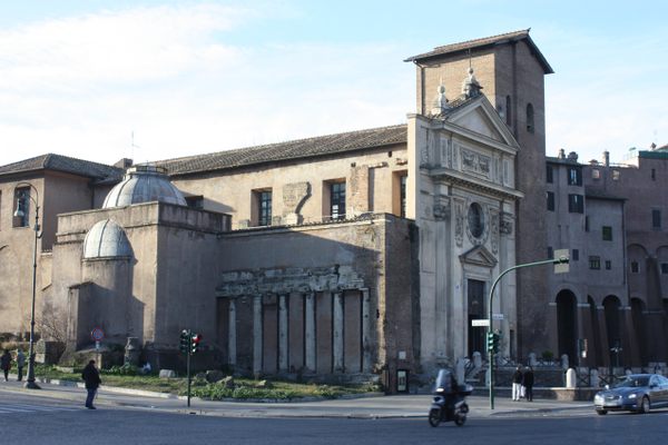 Details of the Roman columns on the side of the church.